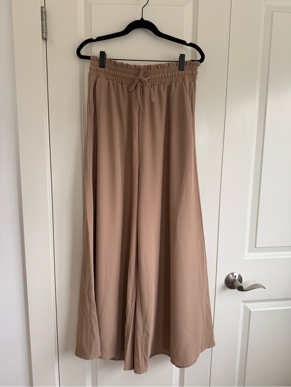 Women's Wide-Leg Drawstring Pants - Taupe
